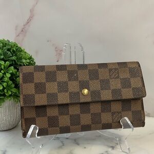GUC Louis Vuitton Damier Ebene International Women's Wallet
